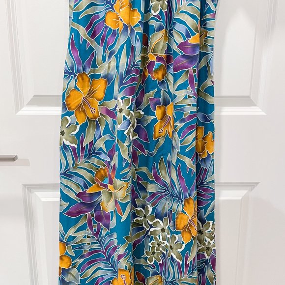 Hilo Hattie Hawaii Women's Multi Floral Maxi Dress - Picture 4 of 12